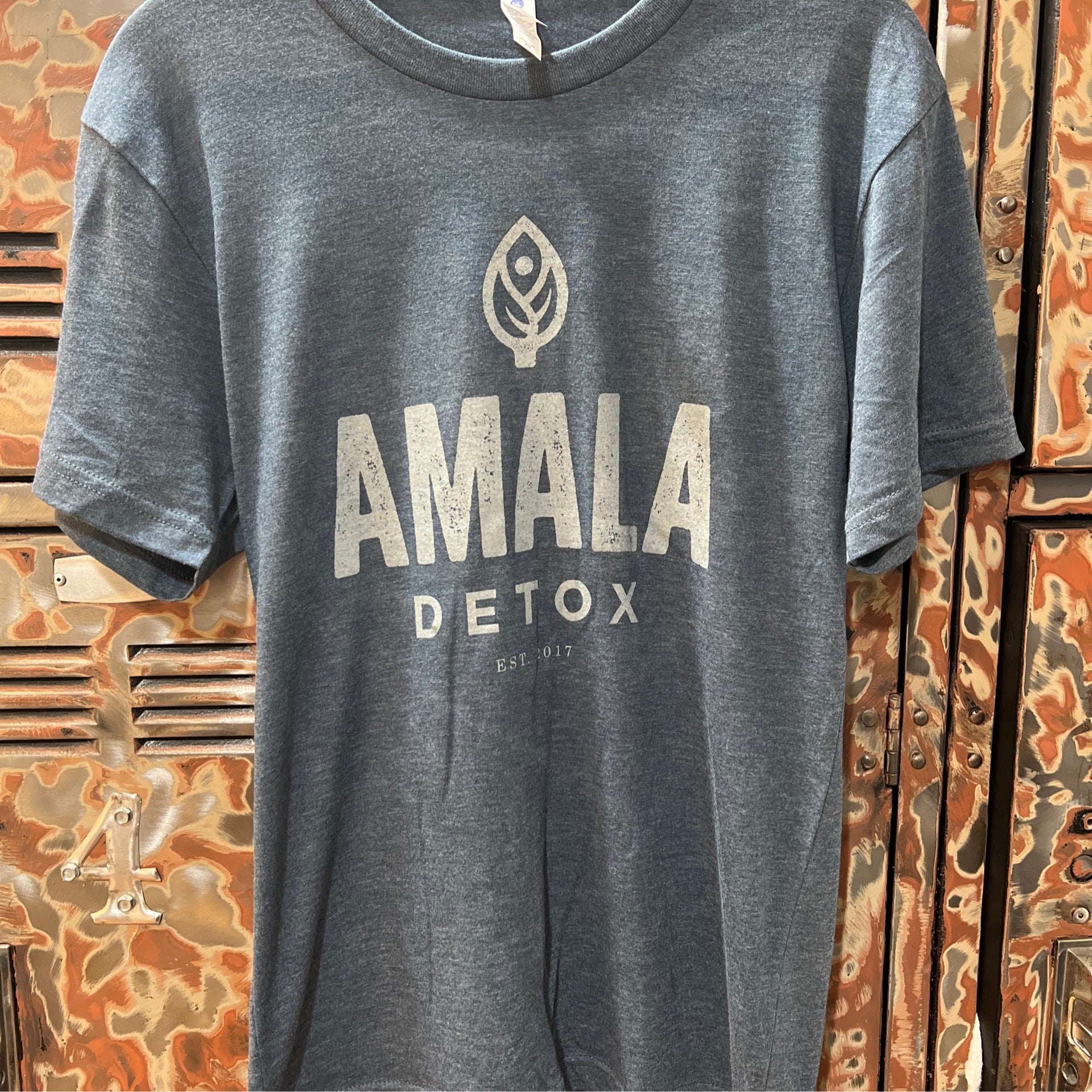 MAISON AMALA】SPLIT LOGO T SHIRT-